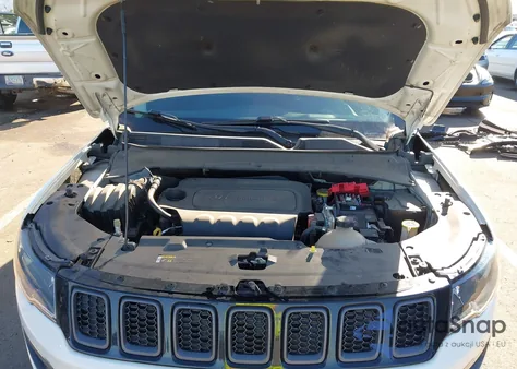 2020 Jeep Compass Trailhawk 4X4 z USA, uszkodzony, nr VIN 3C4NJDDBXLT227709